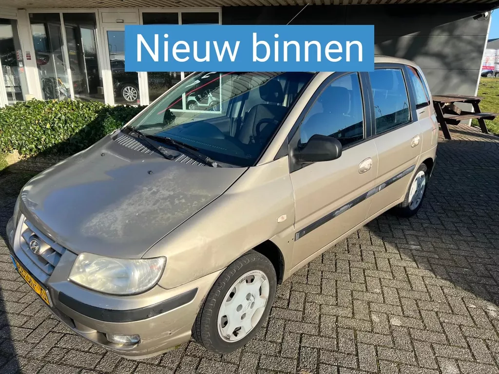 Hyundai Matrix 1.8i GLS AUT/AIRCO/ELEK PACK